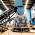 Sistema de britagem e triagem de pedra 300TPH de alta eficiência
